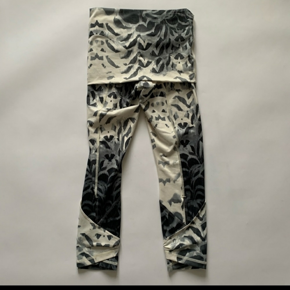 Lululemon Wunder Under Crop Leggings